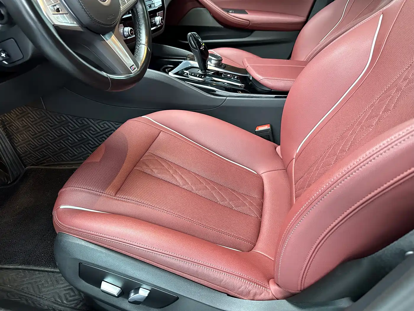 BMW 5 Series 2022 525Li M Sport Package фото 8