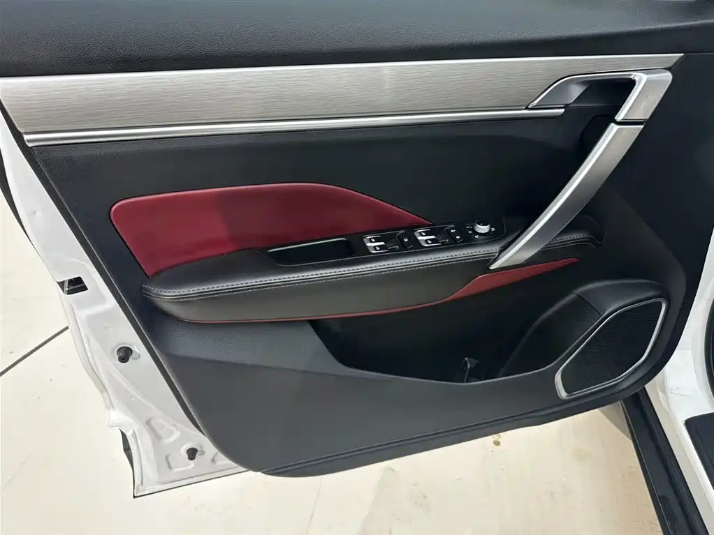 GEELY BINYUE