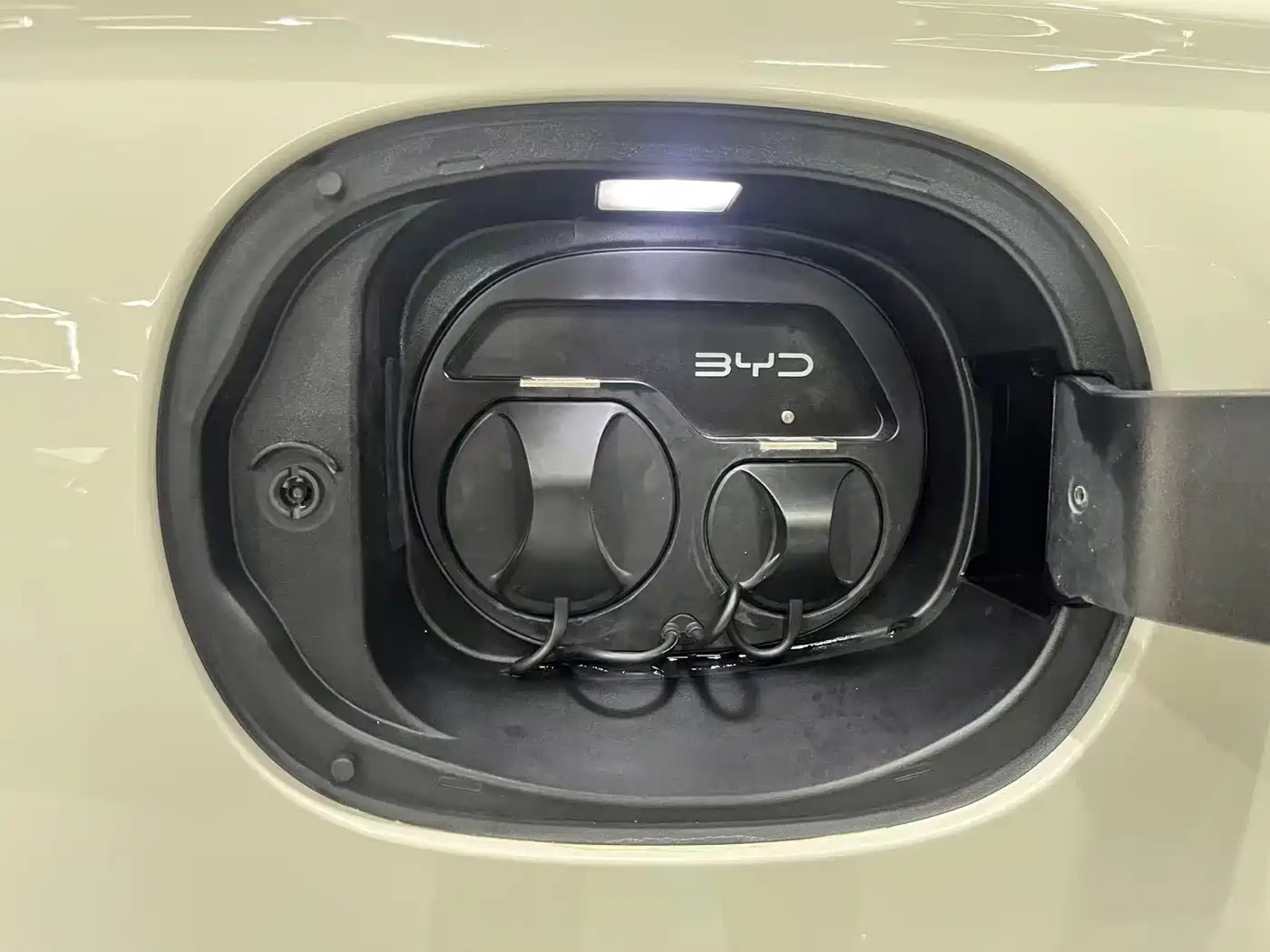 BYD Seal 06 New Energy 2025 DM-i Smart Drive Edition 120KM Luxury фото 7