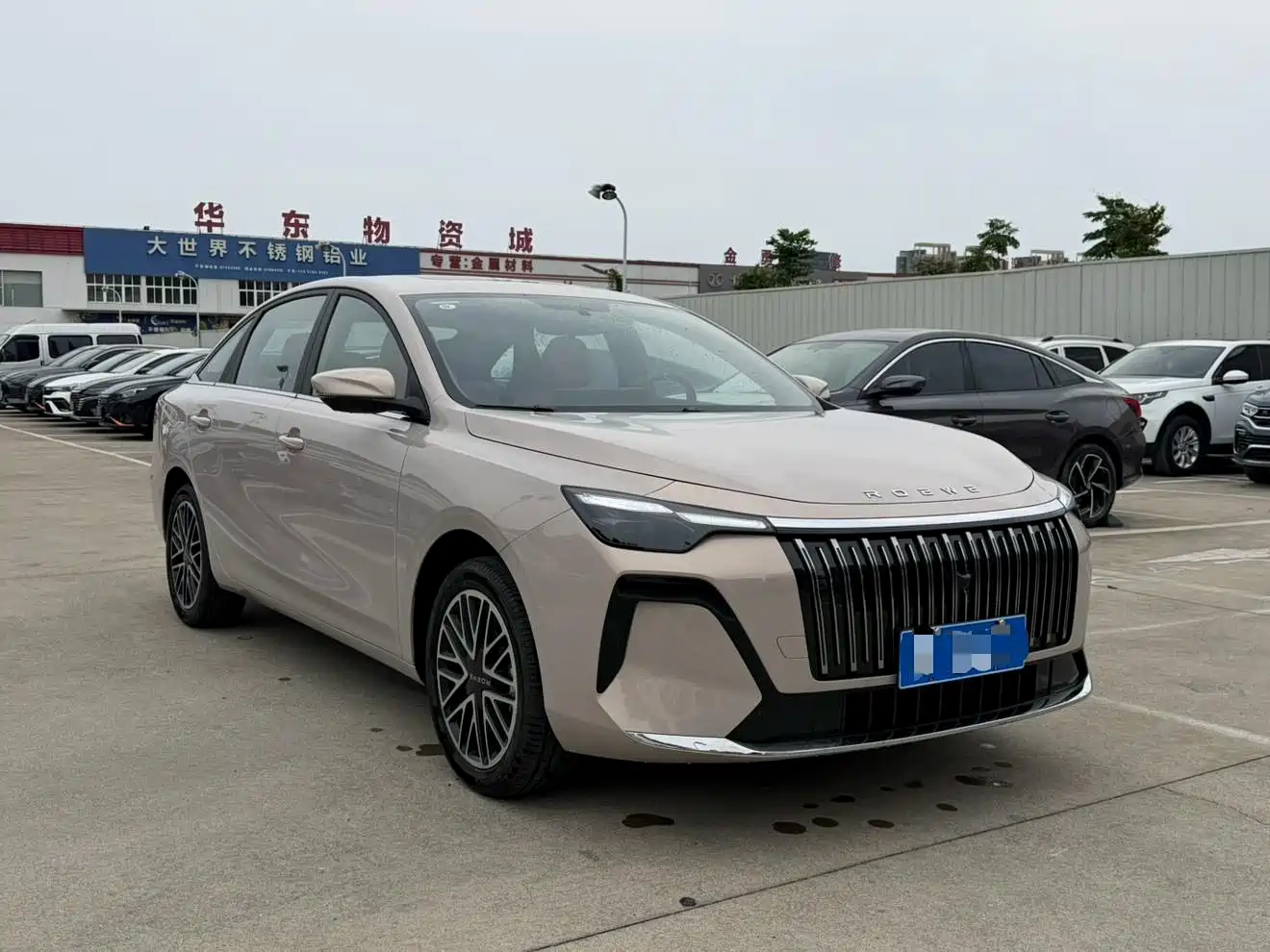 Photo 3 - Roewe i6