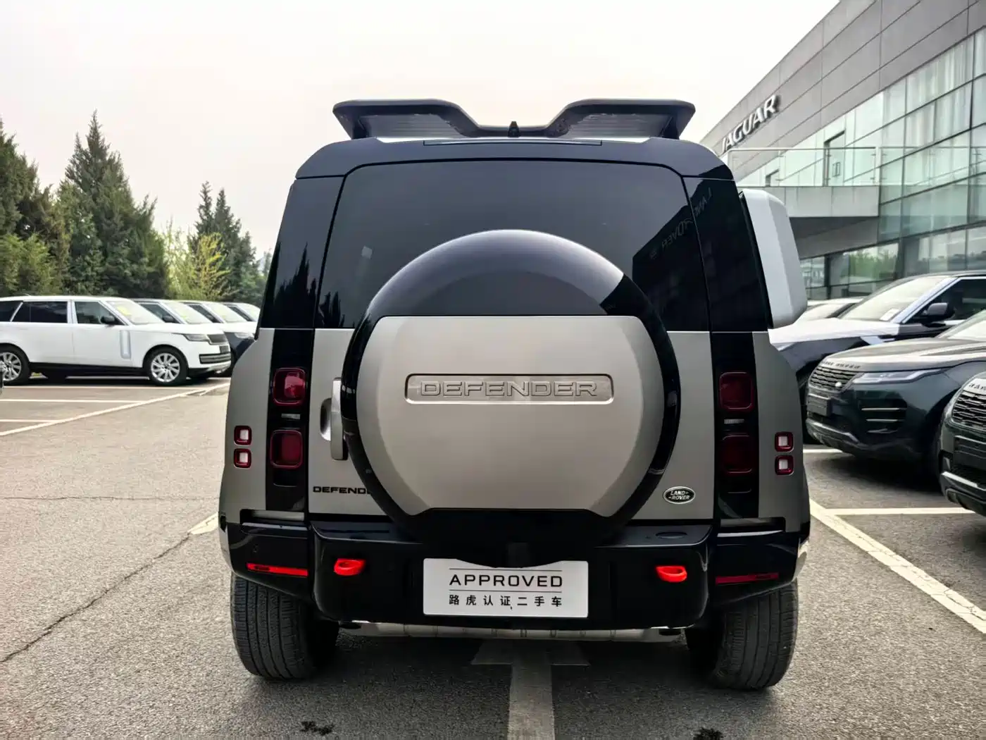 Land Rover Defender 2025 110 3.0T P400 X фото 4