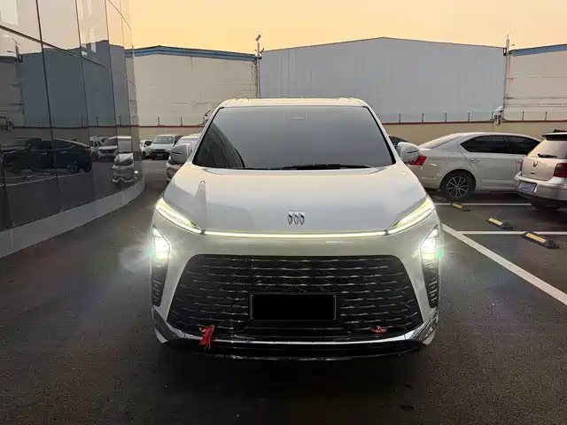 Similar car