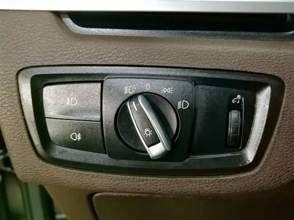 BMW X1 2019 xDrive20Li Premium Model фото 21