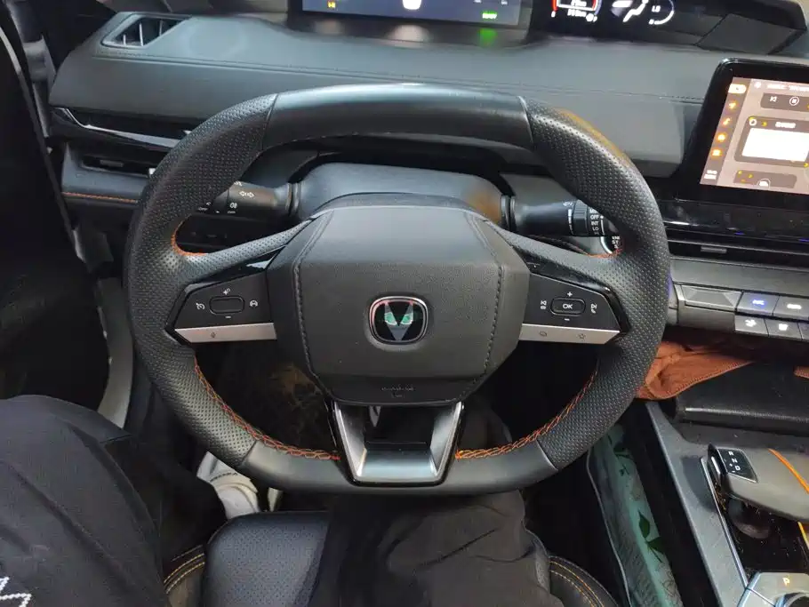 Changan UNI-V iDD 2023 2023 Smart Electric iDD 1.5T 113km Smart Fun Type (Rapid Edition)