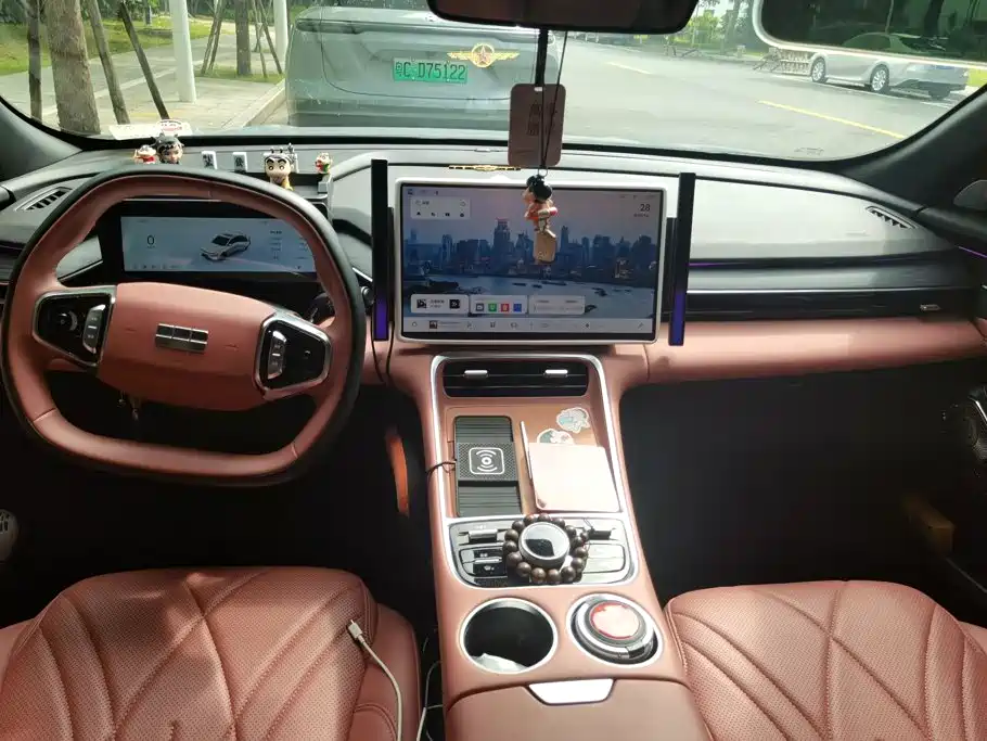 Geely Galaxy Galaxy L6 2025 2025 EM-i 140km Explorer+ Edition