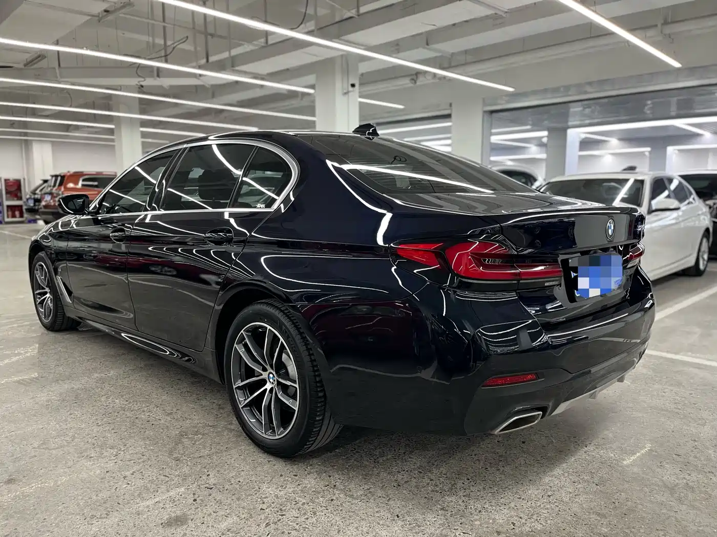 BMW 5 SERIES