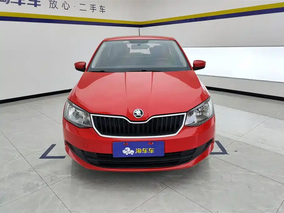 Škoda Fabia 2017 1.4L Auto Car Enjoy Edition фото 2
