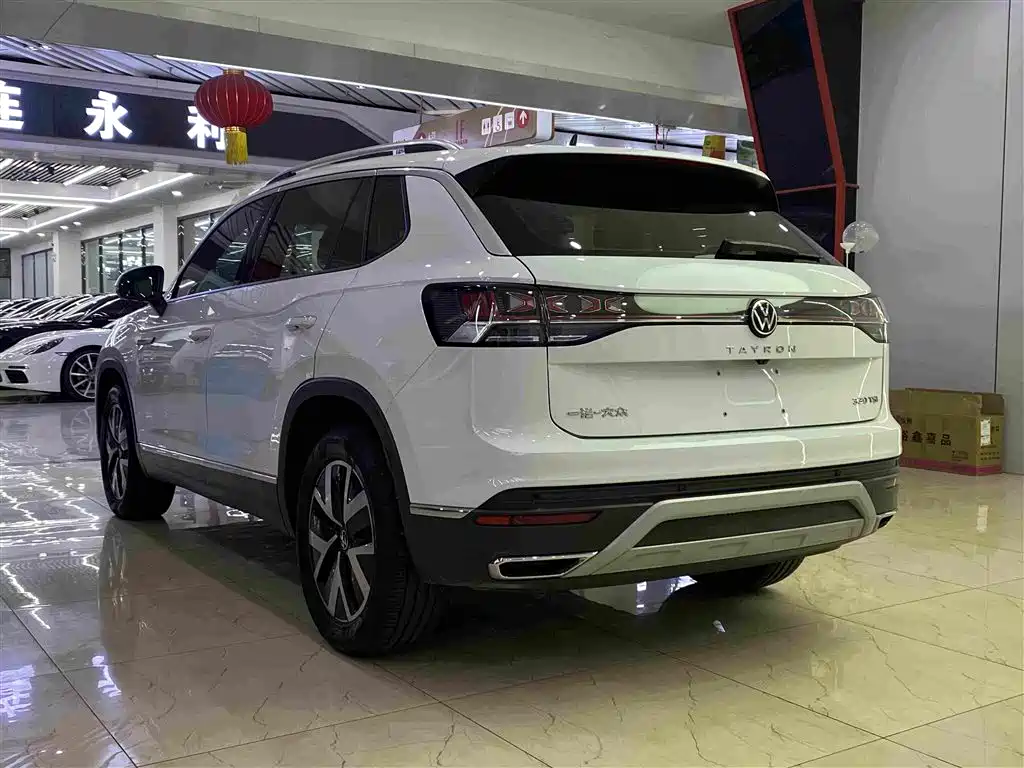 Volkswagen Tayron 2025 2024 330TSI 2WD Luxury Plus Advanced