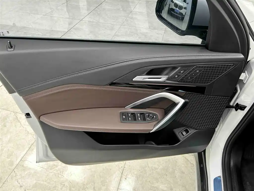 BMW X1 2023 sDrive20Li X Design Package фото 10