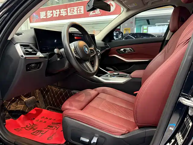 BMW i3 2023 eDrive 40 L Shadow Night Sport Package — фото 4