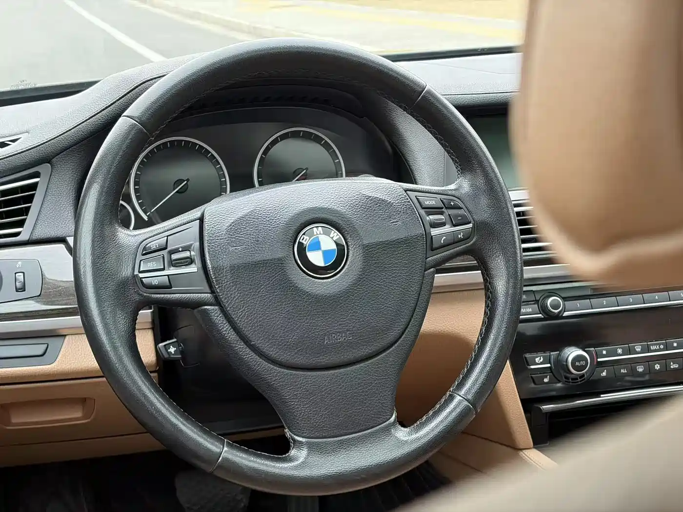 BMW 7 Series 2011 2009 740Li Luxury