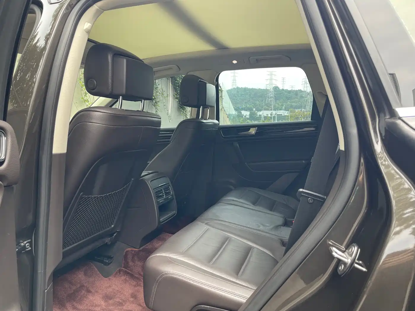 Volkswagen Touareg 2018 2017 3.0TSI Explorer Edition