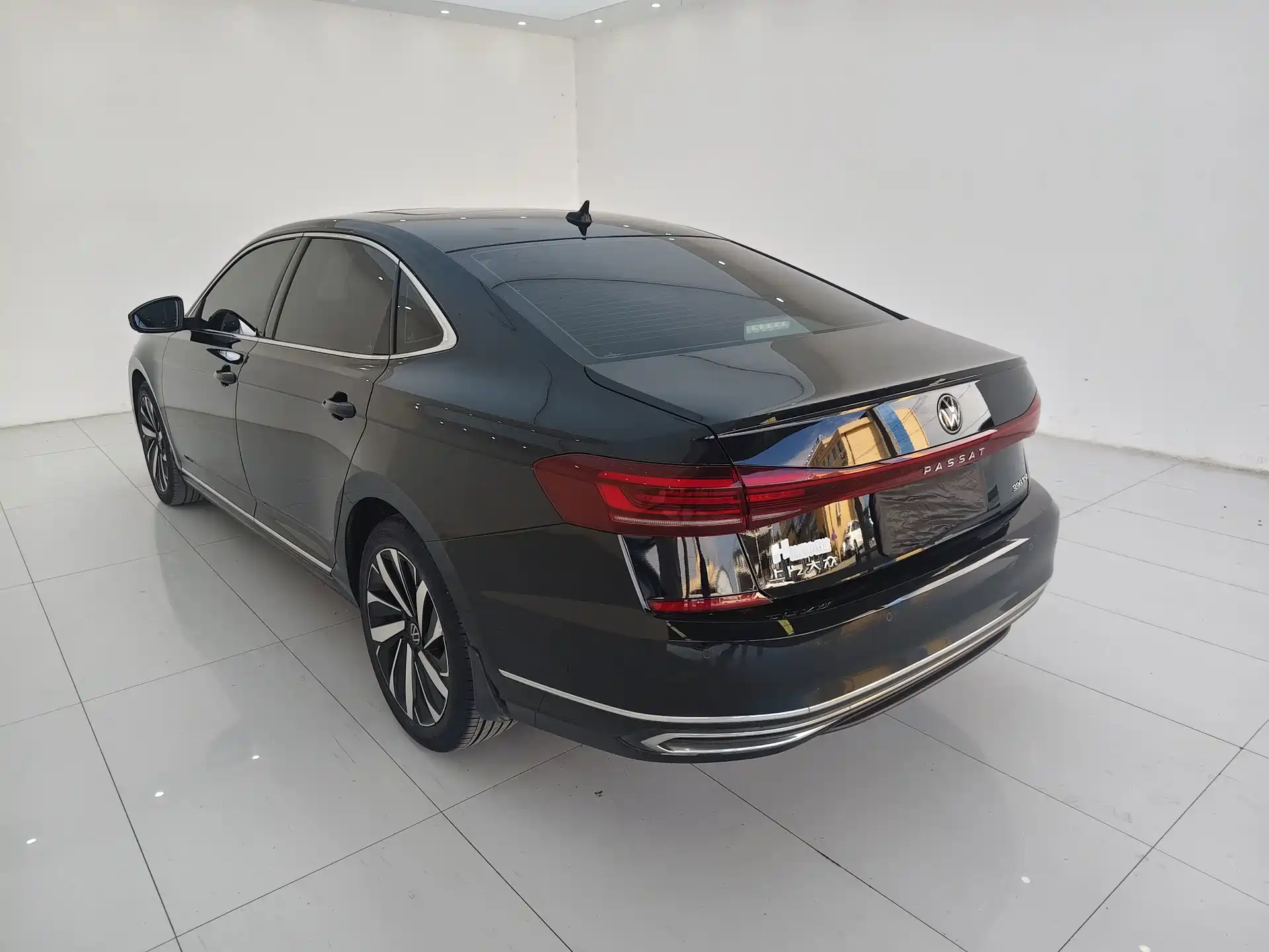 Photo 12 - Volkswagen Passat