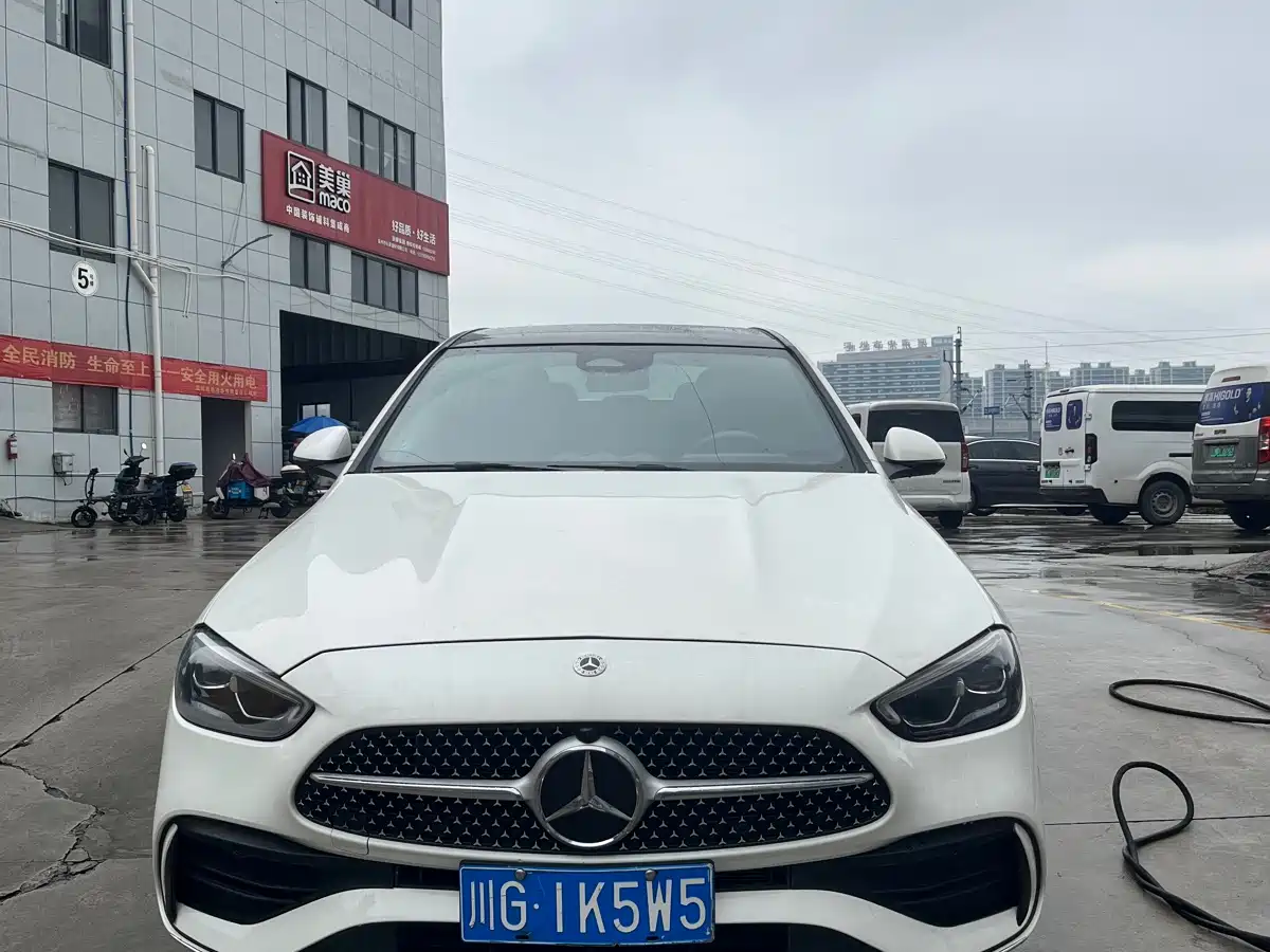 MERCEDES-BENZ CLASS C