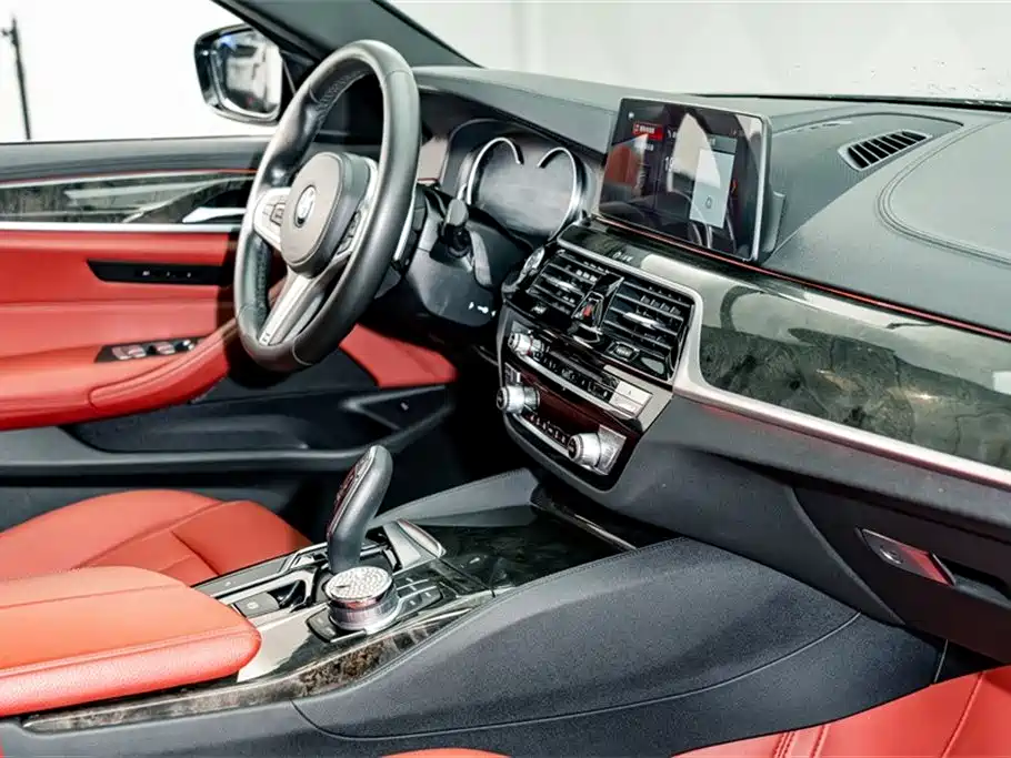 BMW 5 Series 2018 Facelift 530Li Leading M Sport Package фото 17