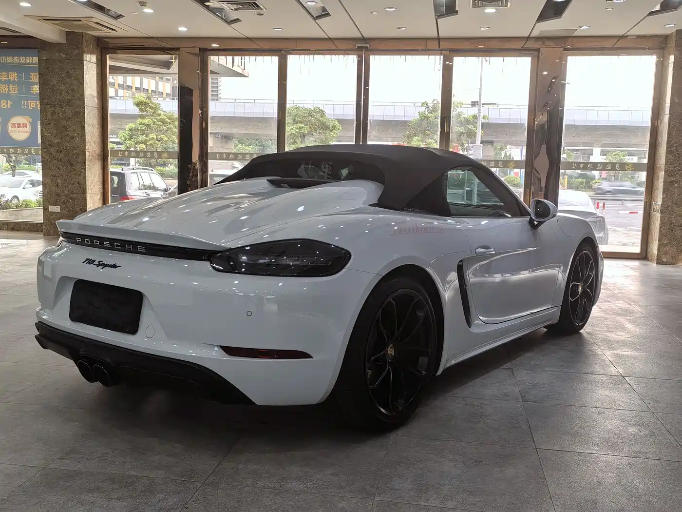 Porsche 718 2022 Spyder 2.0T фото 15