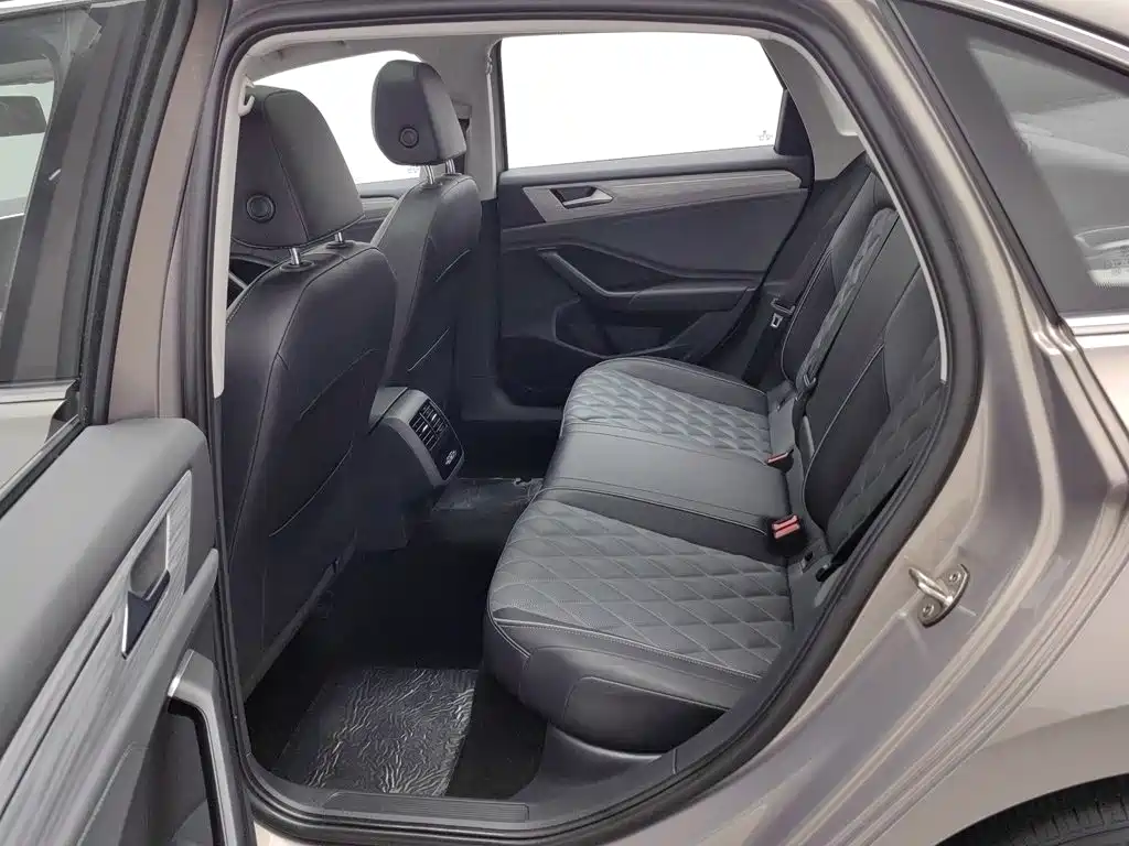 Volkswagen Sagitar, миниатюра 15
