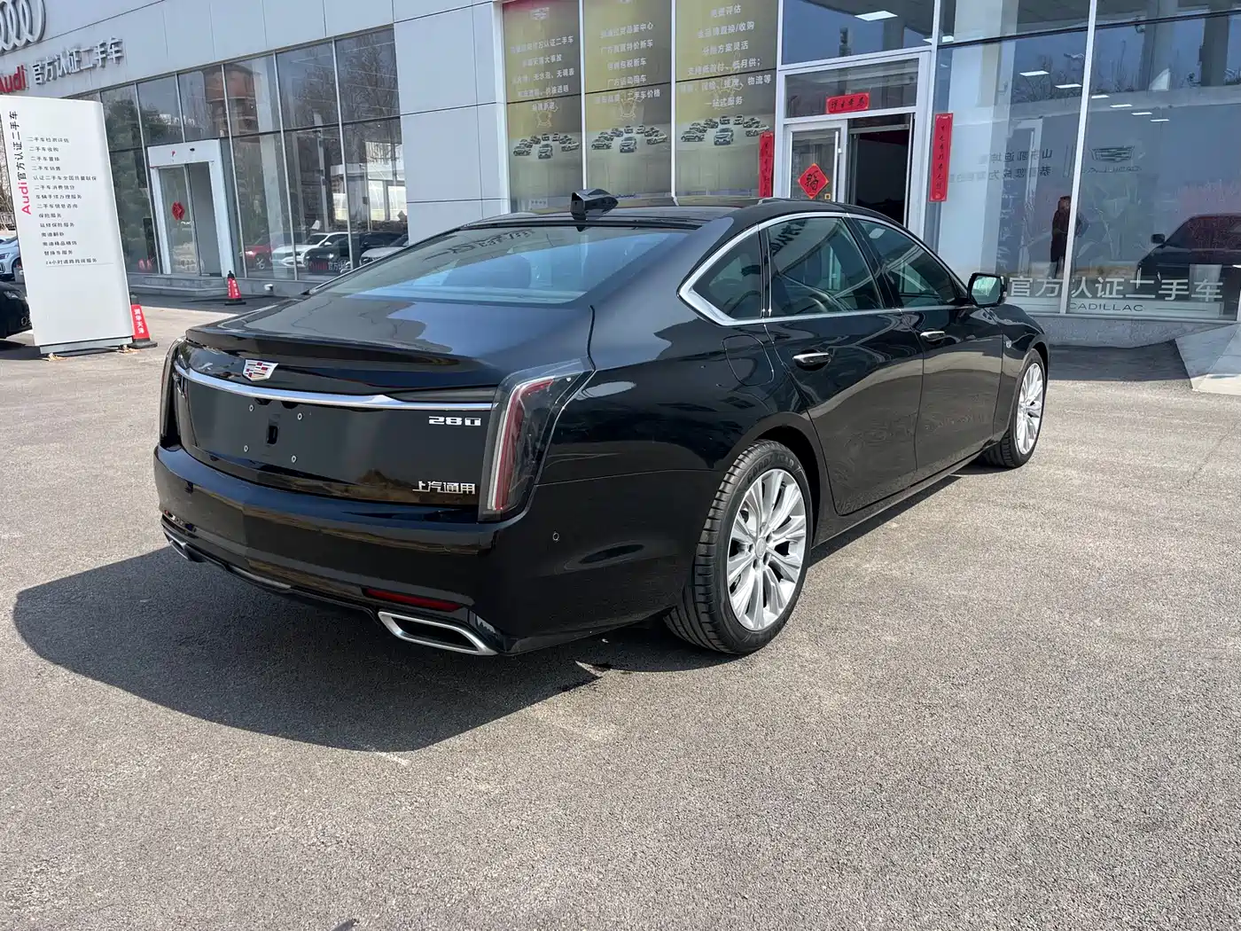Cadillac CT6 2023 28T Platinum Model фото 16