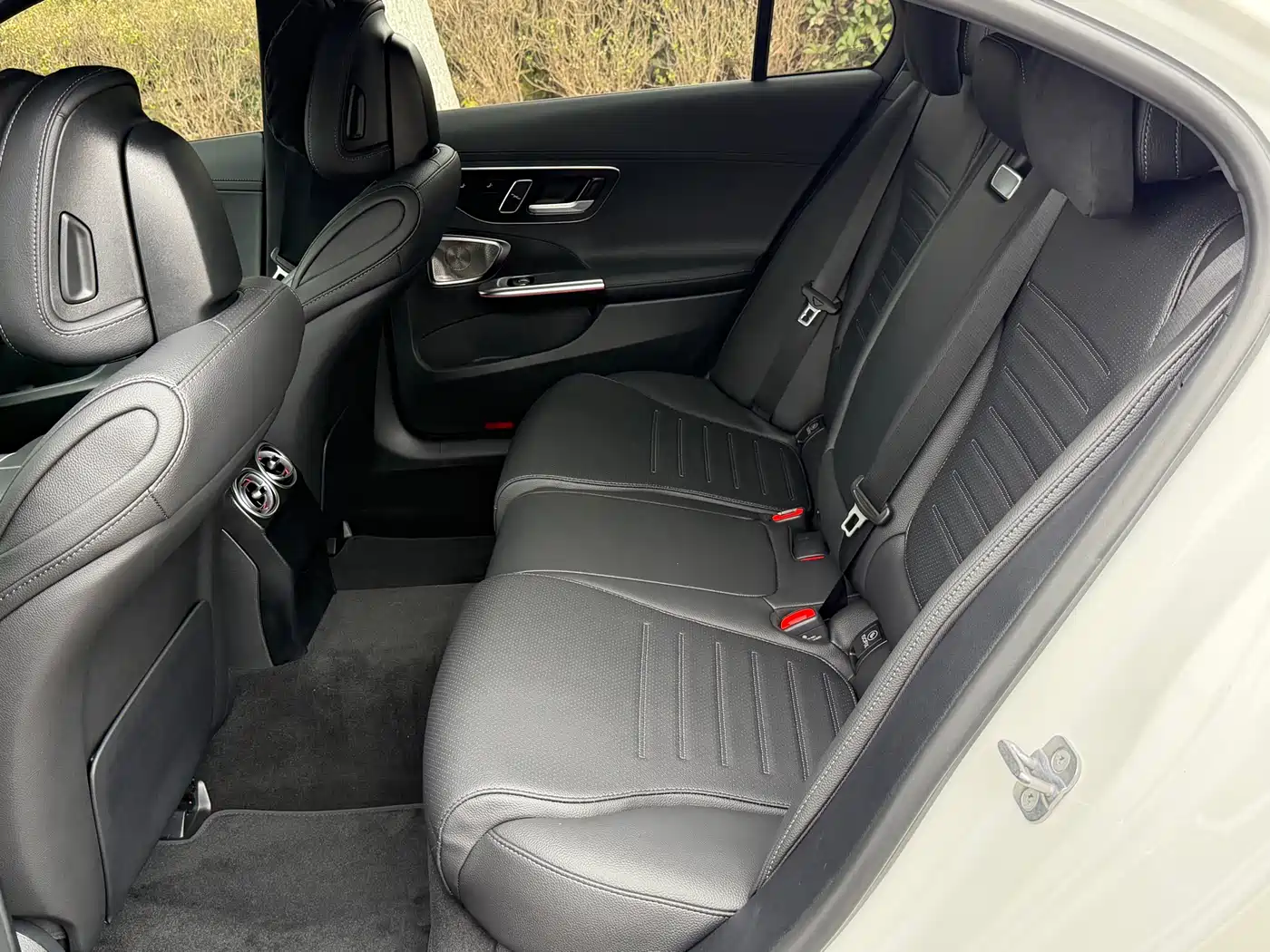 Mercedes-Benz C-Class 2025 C 260 L Night Sport Edition фото 10
