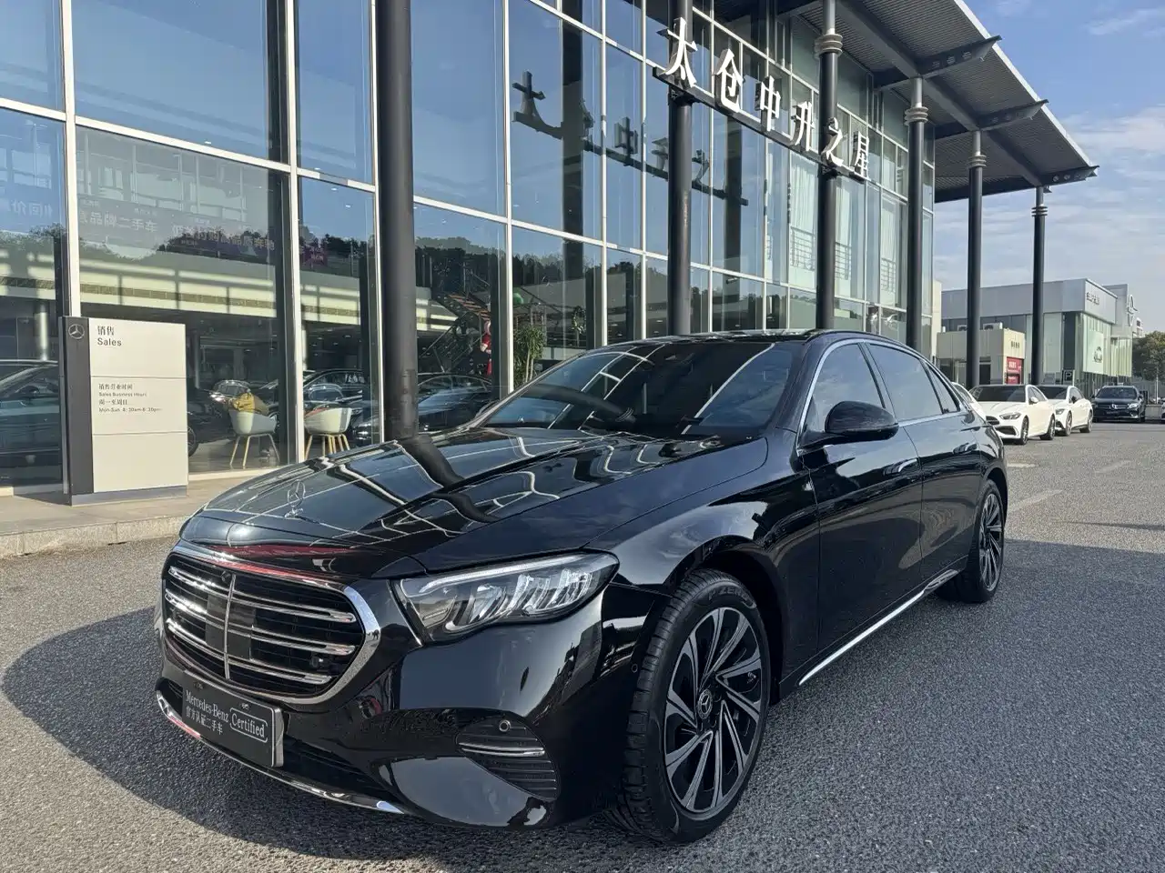 MERCEDES-BENZ E-CLASS