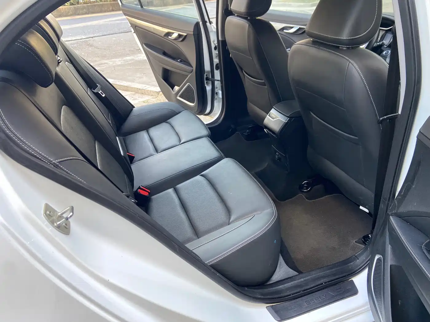 GEELY AUTOMOBILE EMGRAND