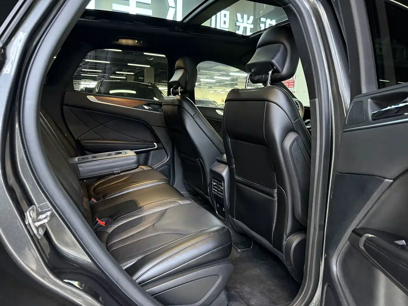 Lincoln MKC 2019 2019 2.0T 4WD Premium Elegance Edition China VI
