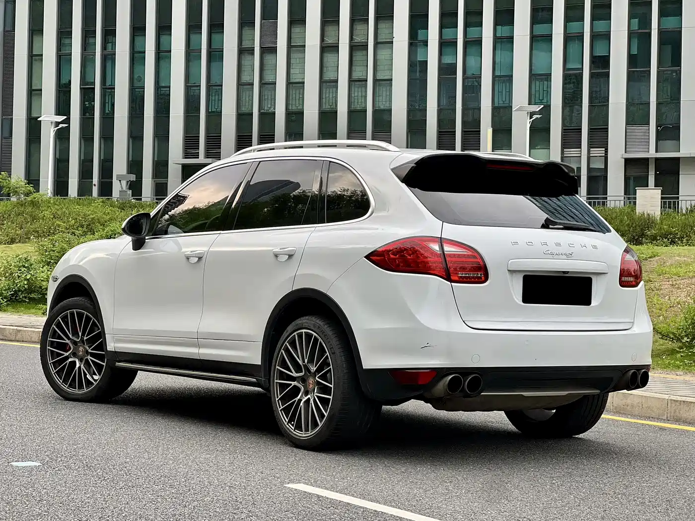 Porsche Cayenne 2011 Cayenne 3.0T фото 11