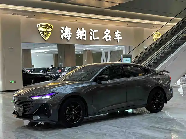 Changan UNI-V 1.5T, Премиум