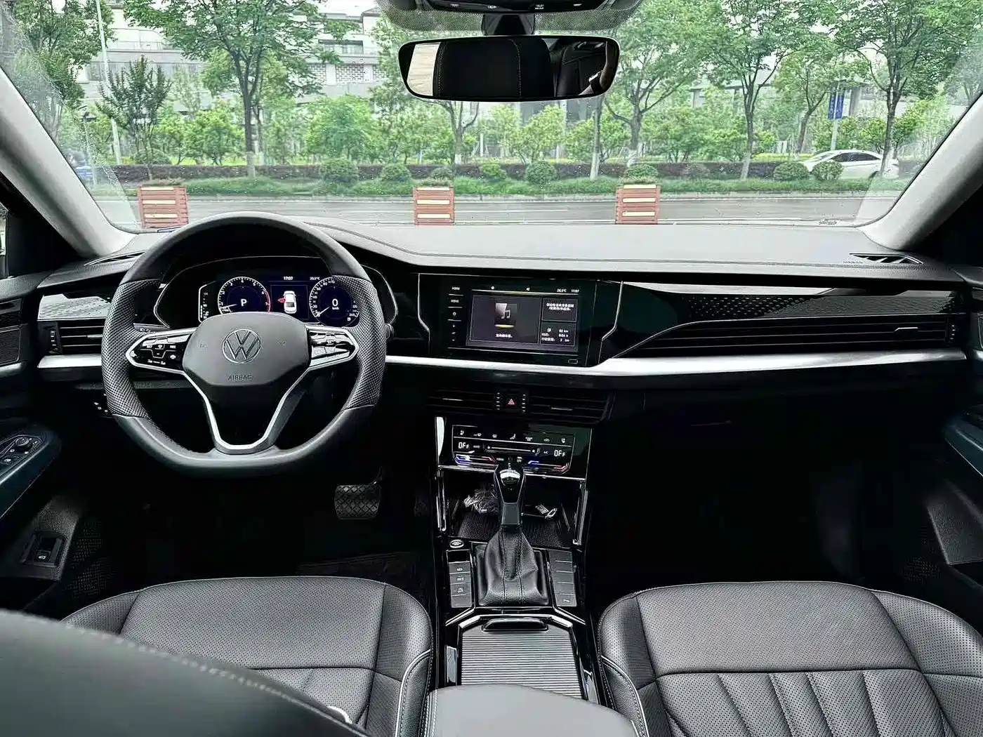 Volkswagen Passat 2024 380TSI Dragon Soaring Edition фото 8