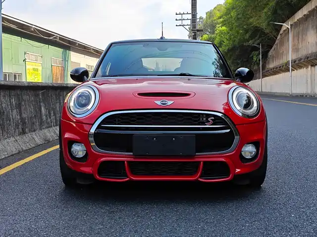 MINI 2017 2.0T COOPER S CABRIO Racing Edition — фото 2