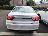 Фото 6 - Geely Vision