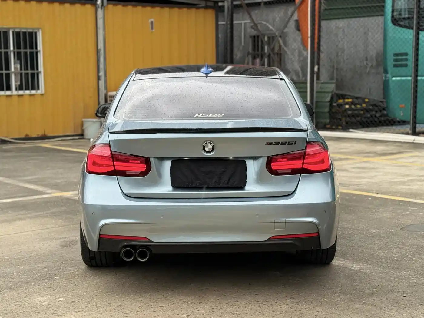 BMW 3 Series 2019 320i M Sport Black Night Edition фото 11