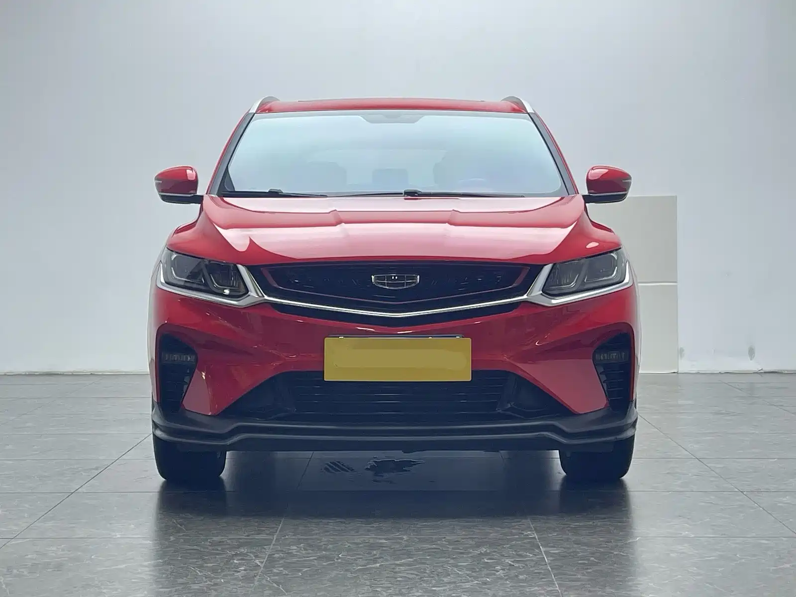 Фото 2 - Geely Coolray