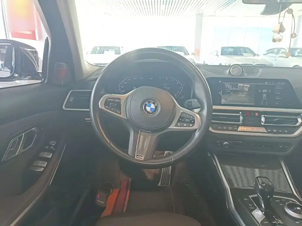 Фото 11 - BMW 3 Series