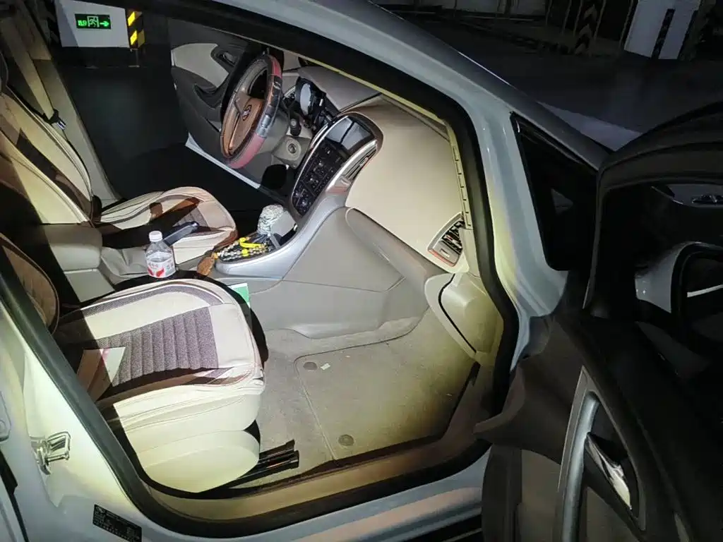 Фото 13 - Buick Excelle