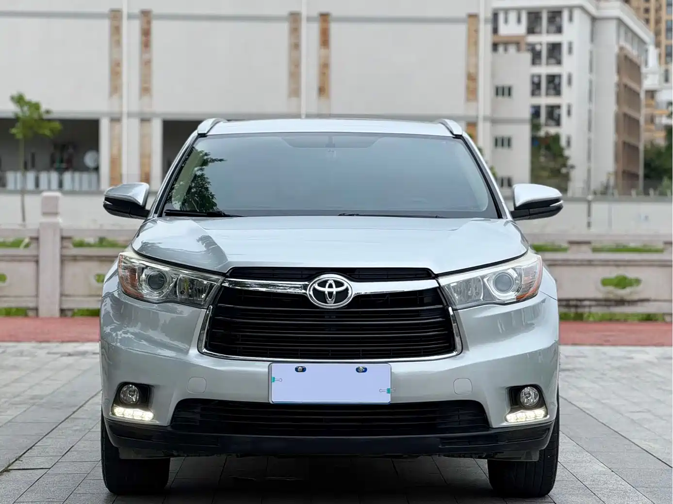 Toyota Highlander 2015 2.0T AWD Elite Edition 7-seater фото 2