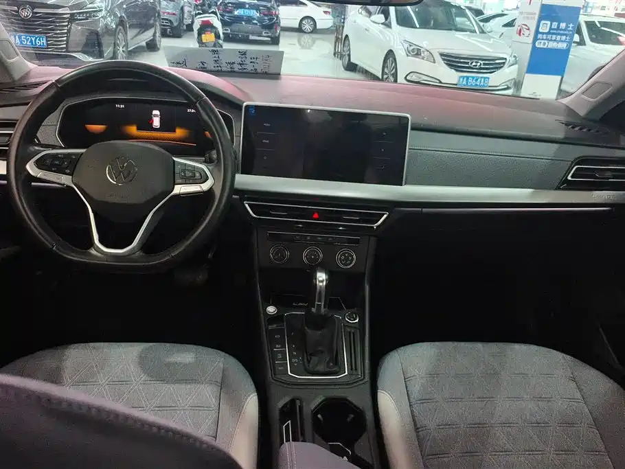 Volkswagen Lavida 2023 280TSI DSG Comfort Edition фото 12