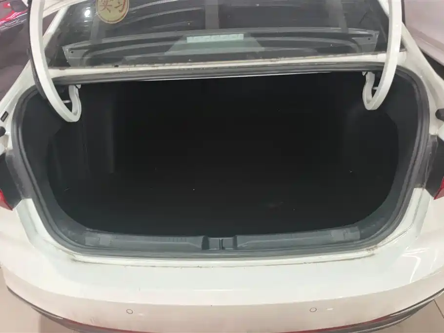 Volkswagen Lavida 2023 280TSI DSG Comfort Edition фото 4