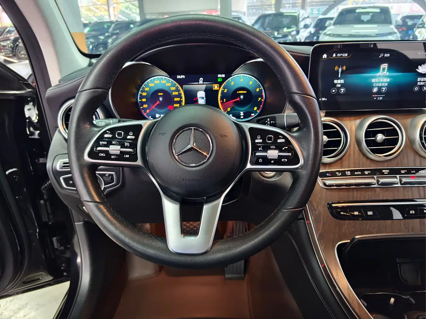 Mercedes-Benz GLC 2021 GLC 260 L 4MATIC Luxury фото 9