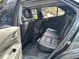 Photo 15 - Chevrolet Equinox