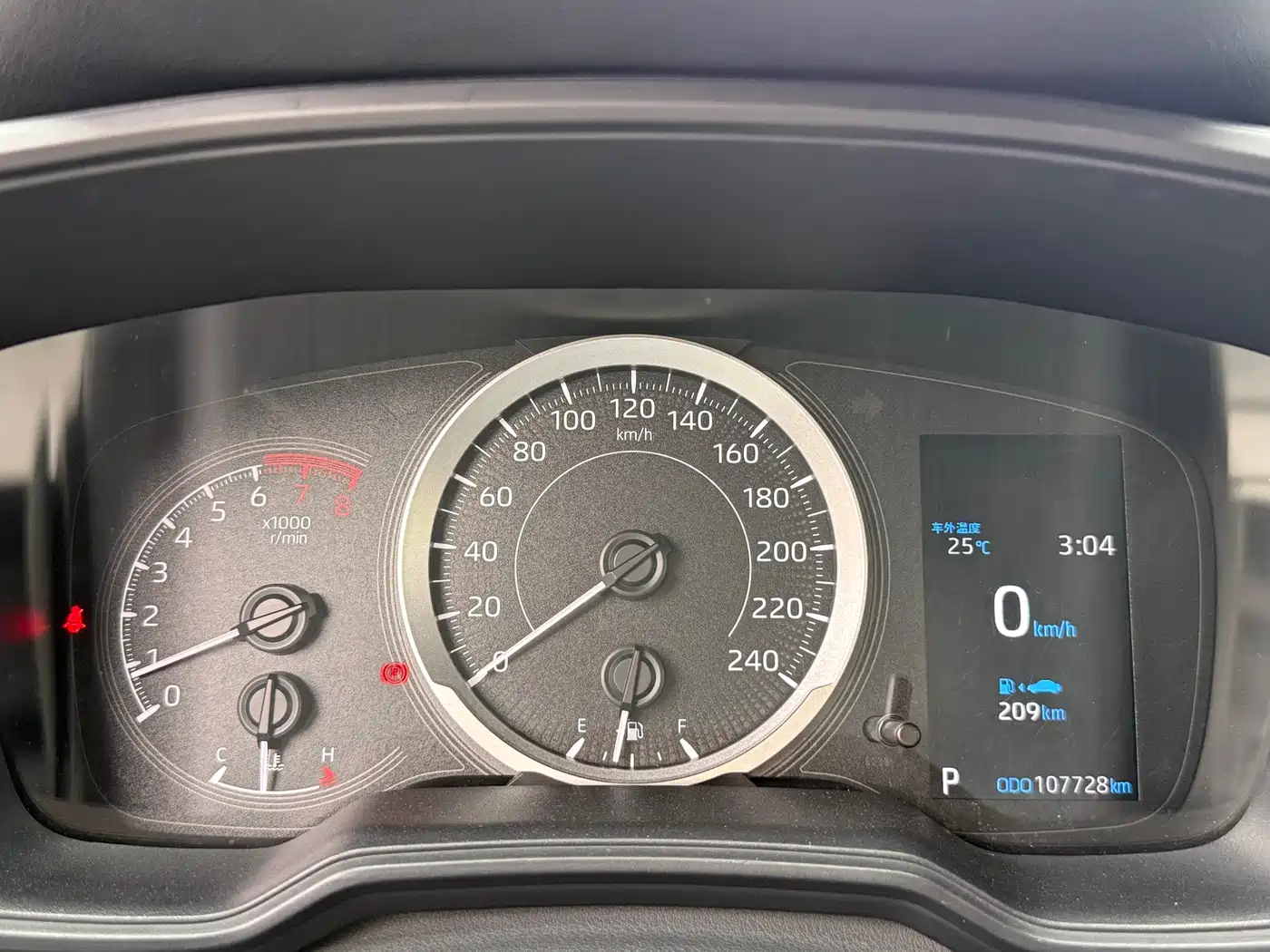 Toyota Levin 2021 185T CVT Luxury Edition фото 11