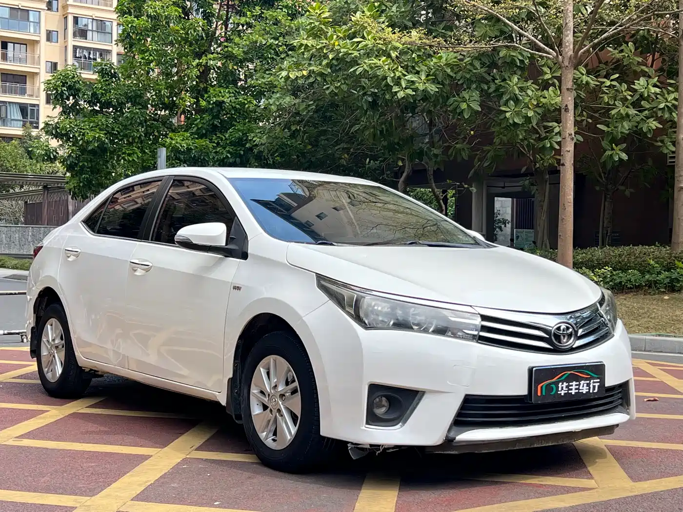Toyota Corolla 2017 Facelift 1.6L S-CVT GL фото 3