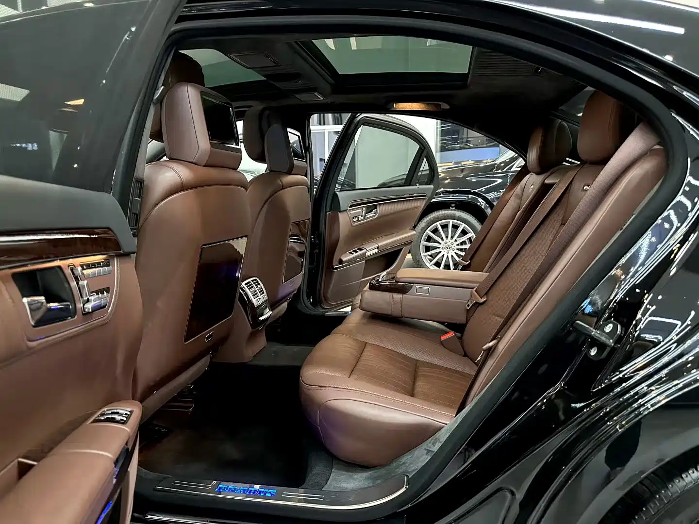 Фото 9 - Brabus S-Class