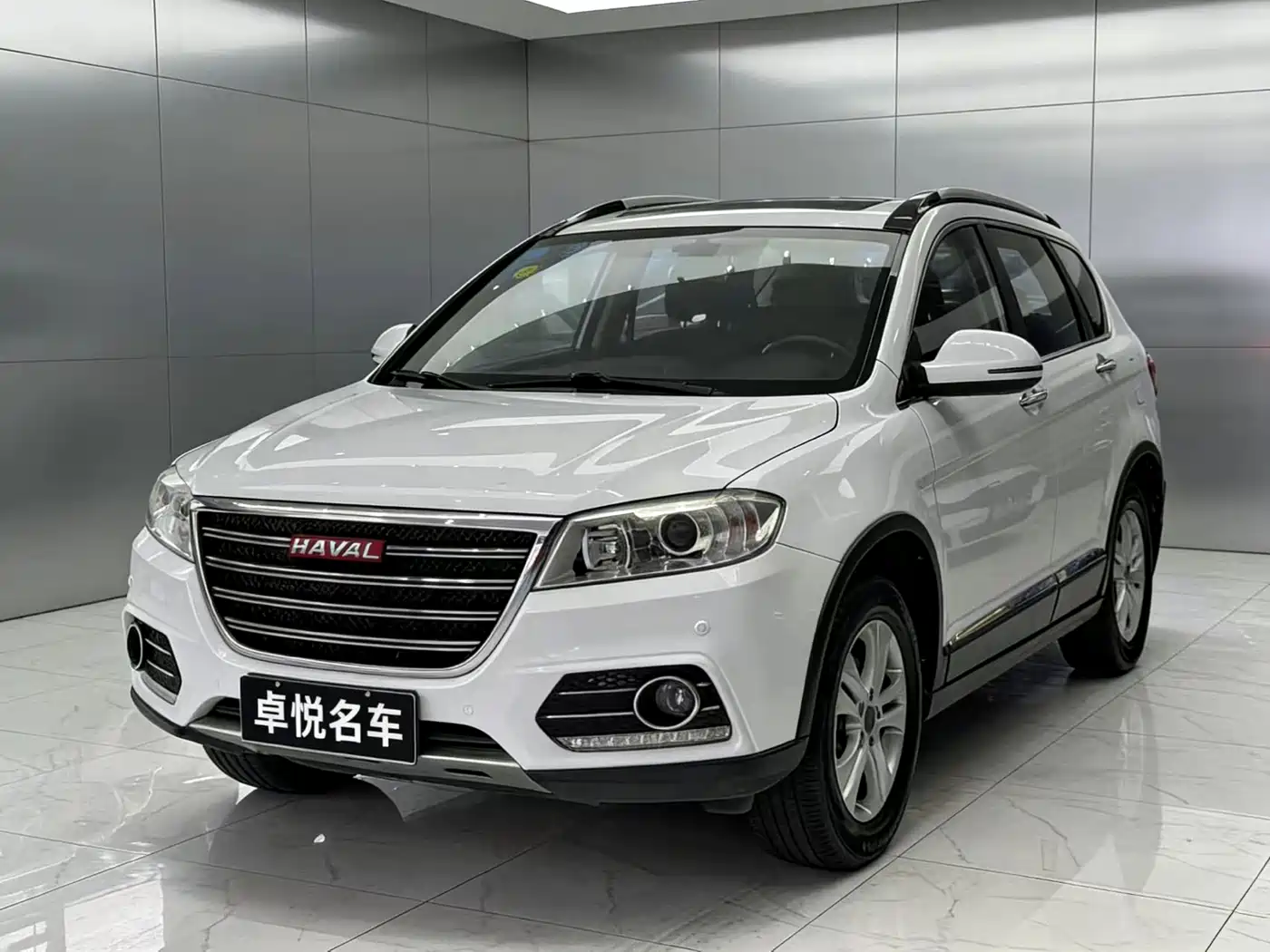Photo 1 - Haval H6