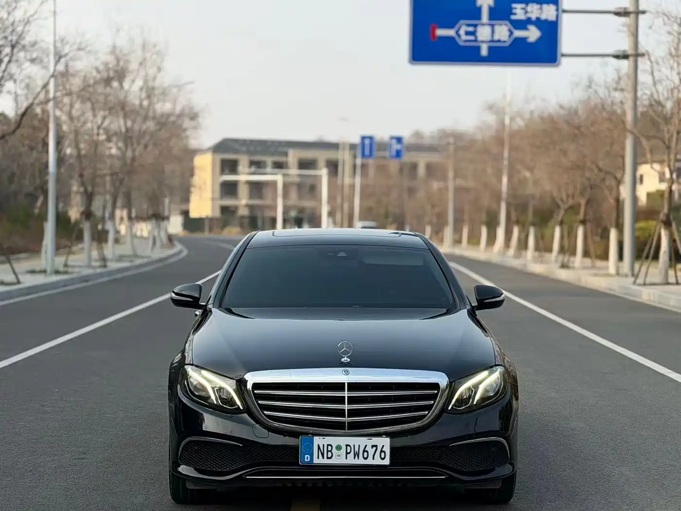 MERCEDES-BENZ E CLASS