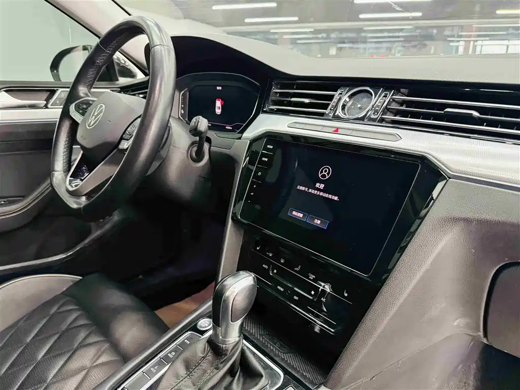 Volkswagen Magotan GTE Plug-in Hybrid 2022 GTE Luxury фото 26
