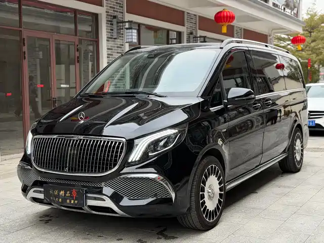 Mercedes-Benz Mercedes-Benz V-Class 2017 Model V 260 Premium Edition