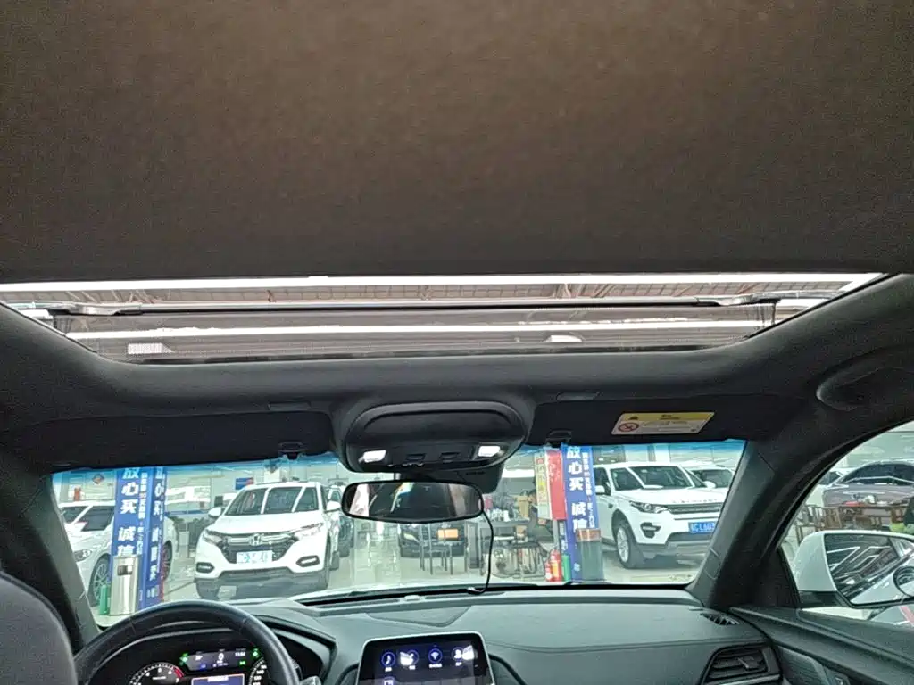 Cadillac CT4 2023 2022 28T Fashion Style