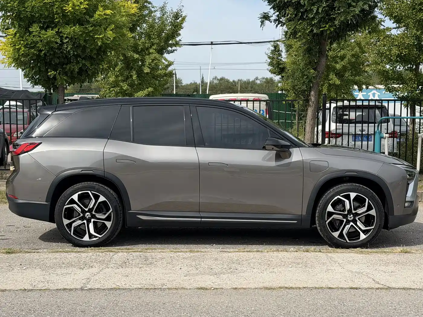 NIO ES8 2018 2018 Founder Edition