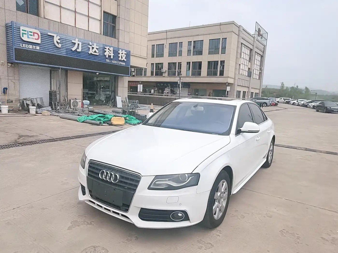 Audi A4L 2012 2.0 TFSI Automatic Luxury фото 2